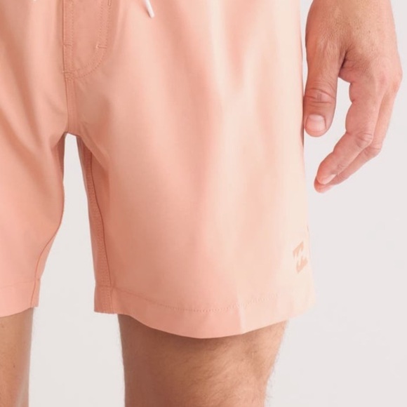 Billabong Kai Hybrid Shorts Peach Size XL NWT - Picture 3 of 5